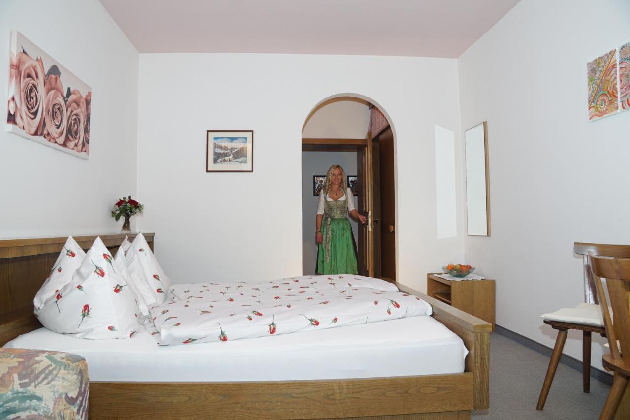 Pension Brunhild San Leonardo in Passiria Eksteriør bilde